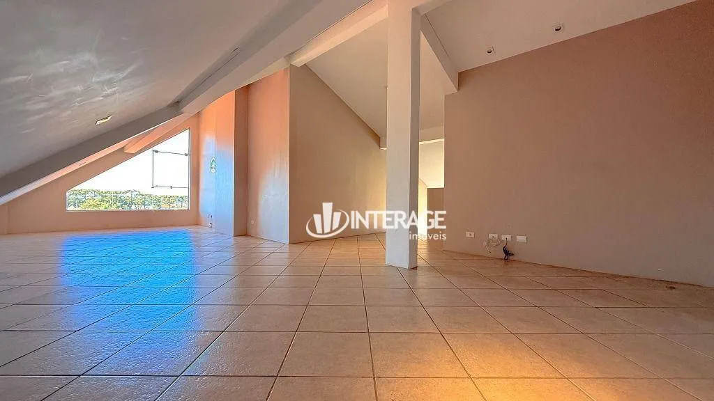 Condo house with private garden and laundry area — photo 55