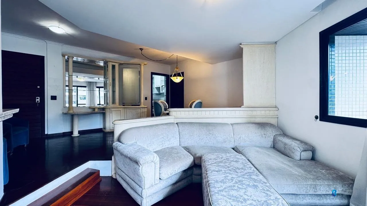 Bathtub in a one-bedroom apartment, 89 m² — photo 24