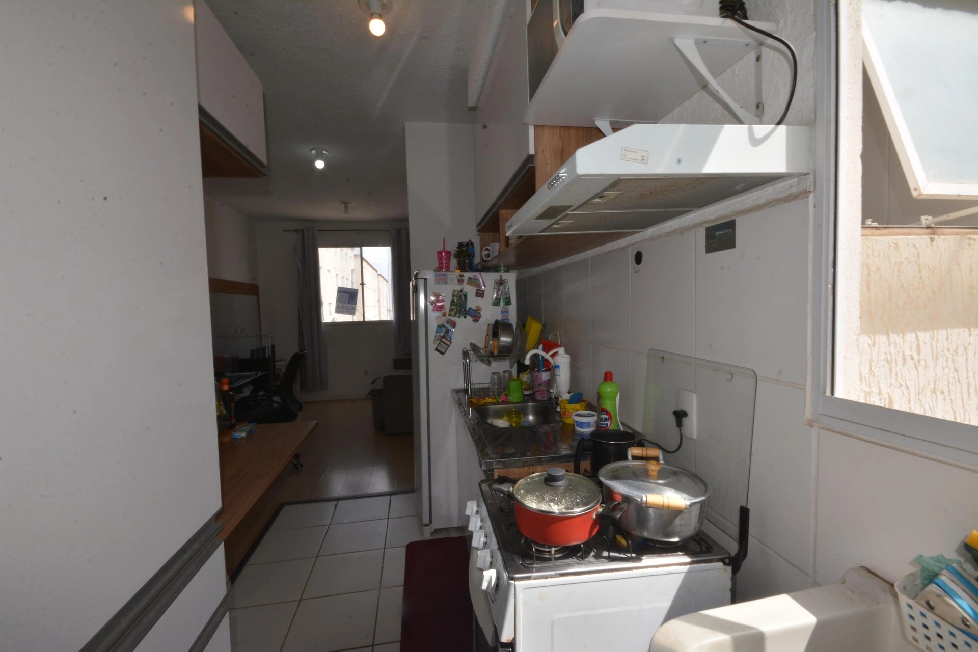Furnished 2-bedroom apartment with a gas stove kitchen — photo 61