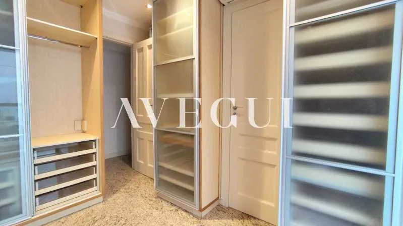 165 m² apartment with 3 bedrooms, 5 baths, and balcony — photo 9