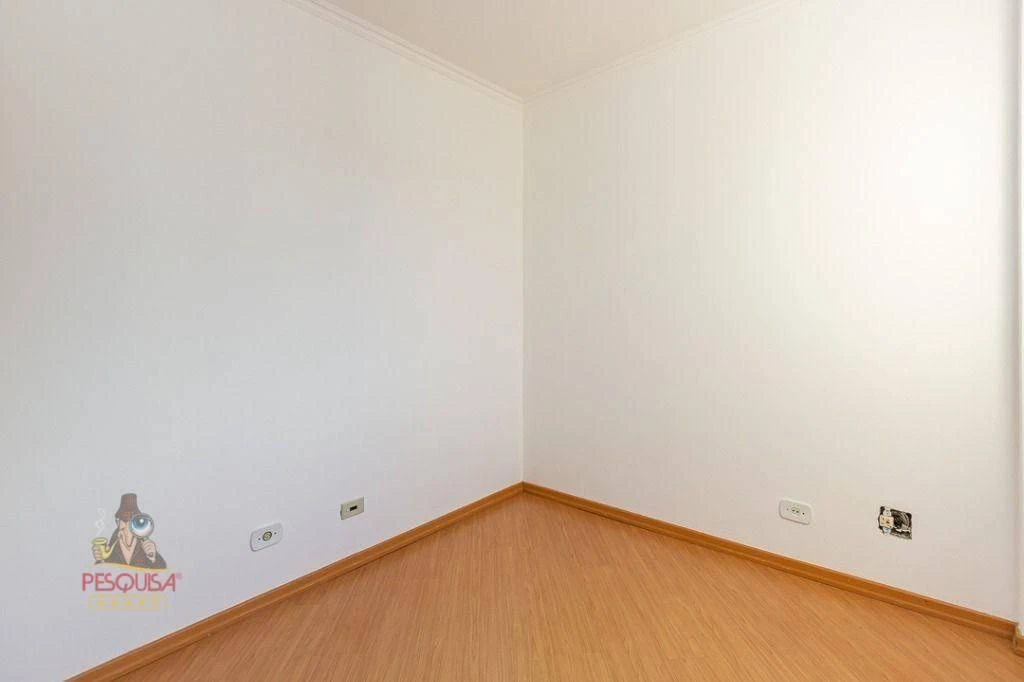 Apartment, 56 m², with wood or laminate floors — photo 4