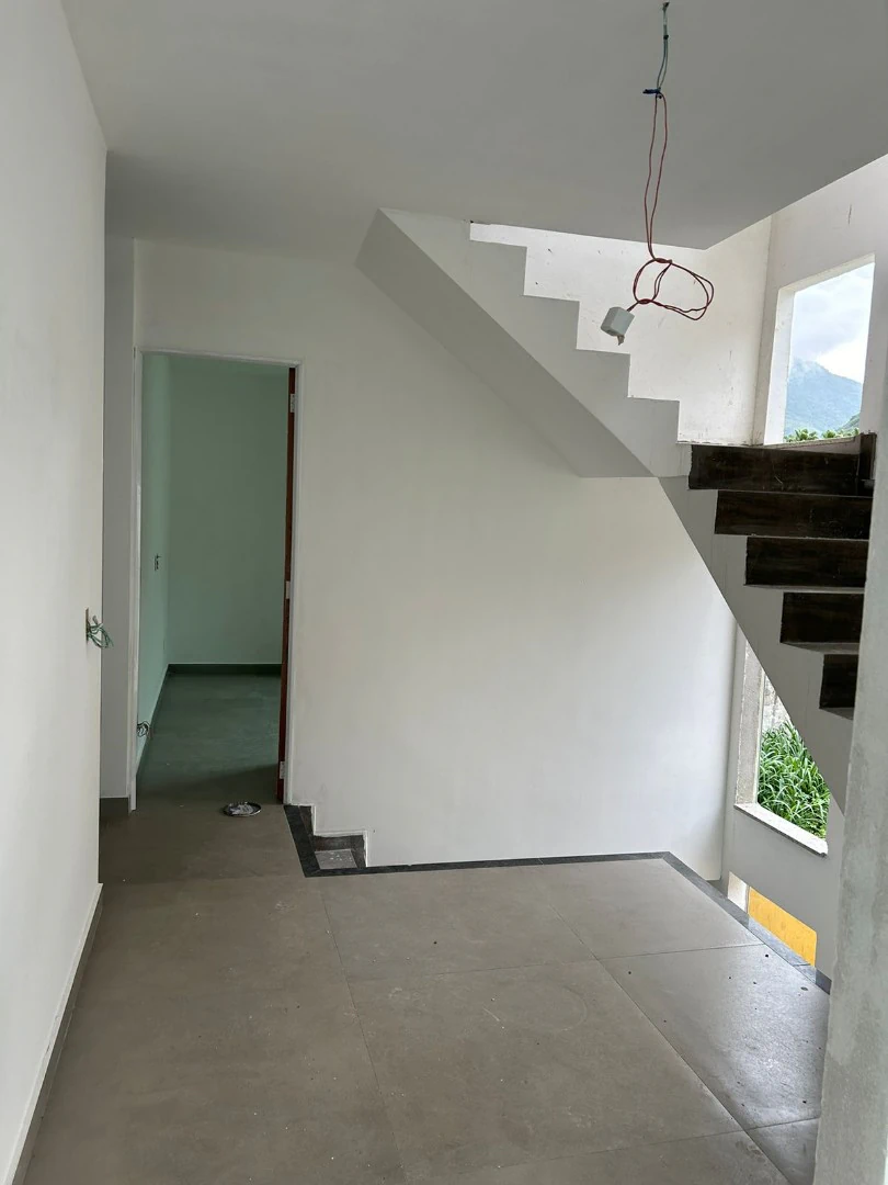 Casa triplex com 3 quartos e varanda — photo 10
