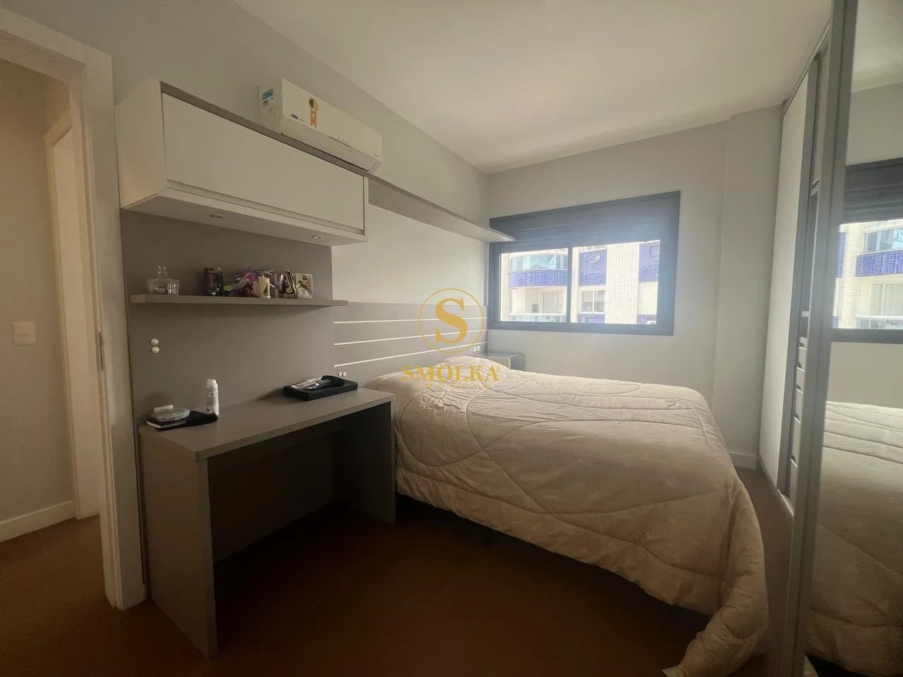 98 m² apartment with an open-plan kitchen and parking — photo 19