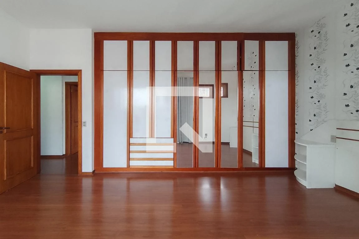 4-bedroom apartment with a water view in Rio de Janeiro — photo 13