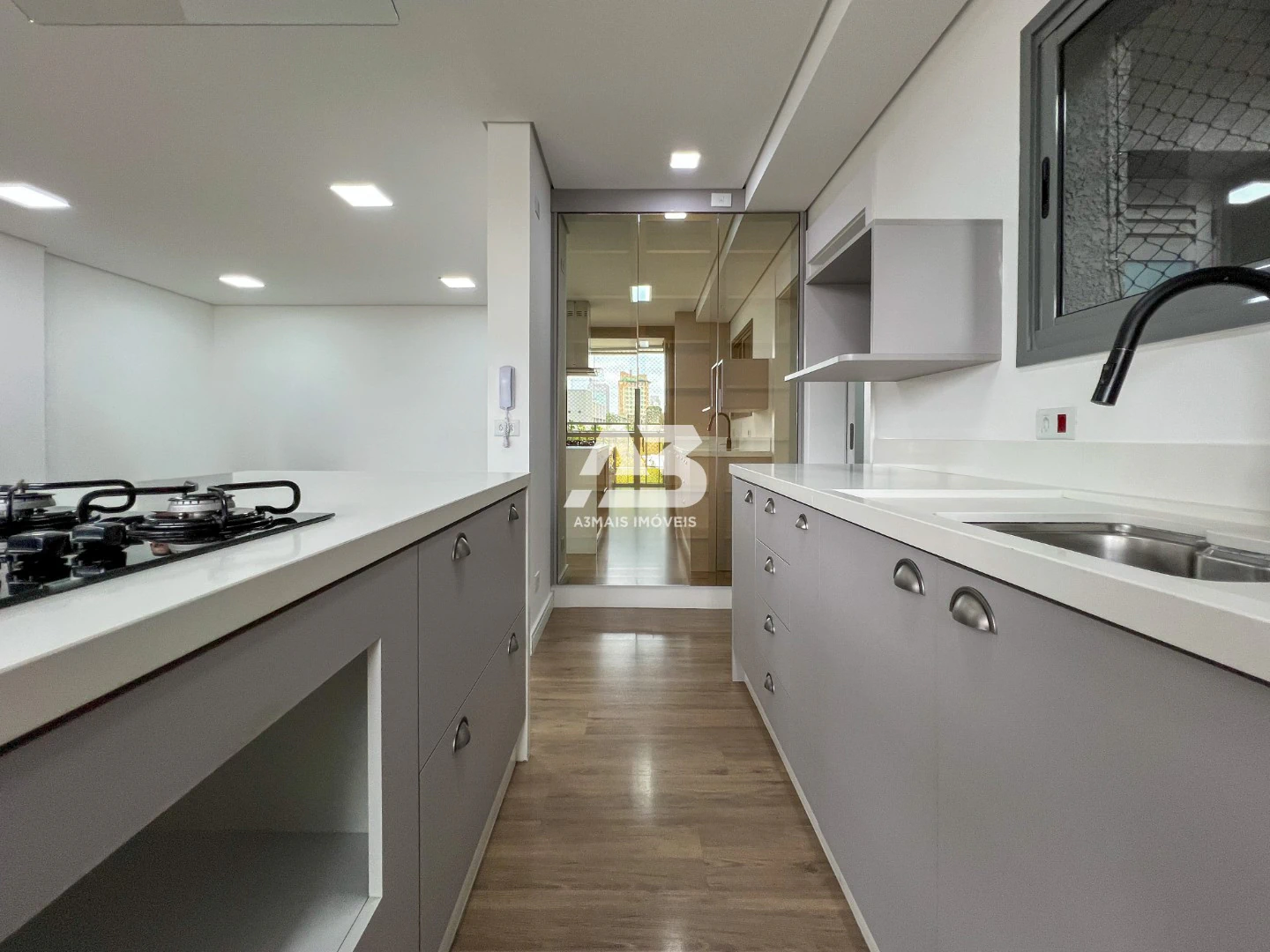 Apartamento com 3 dormitórios e 2 vagas, varanda com BBQ — photo 10