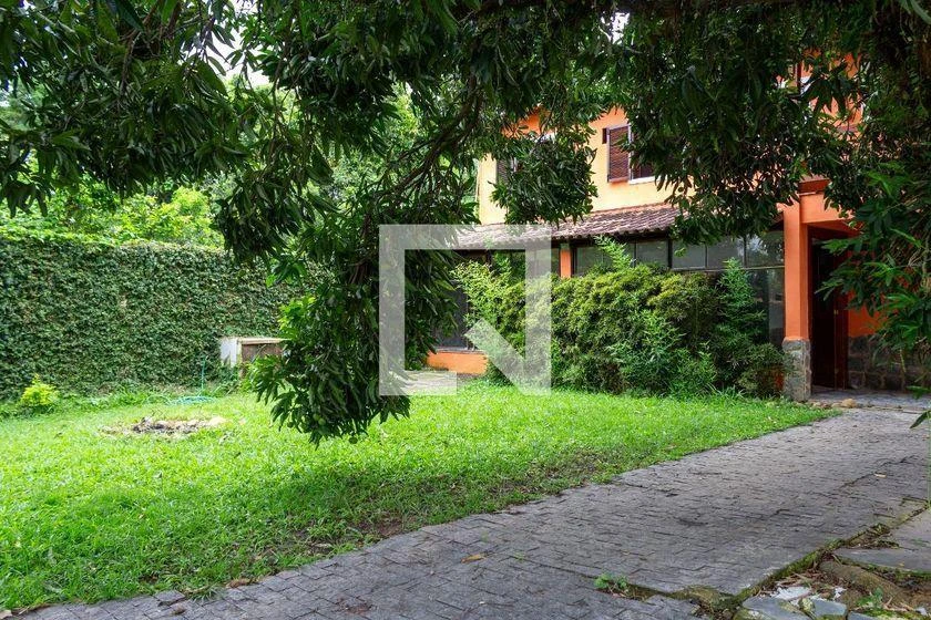 Park view in a 3-bedroom house, 750 m² — photo 50
