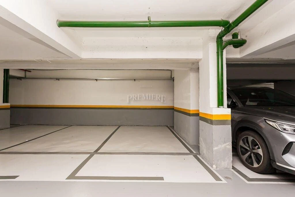 Furnished 3-suite apartment with 168 m² and 3 parking