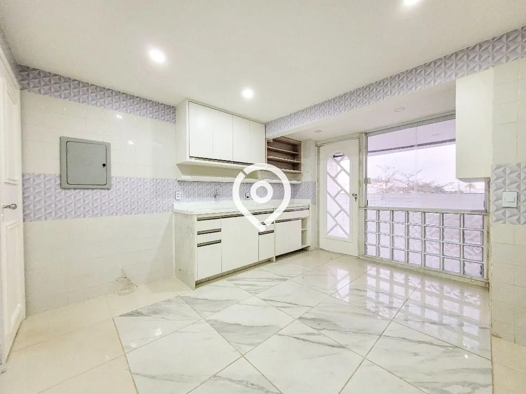 Apartment, 214 m², with a walk-in closet — photo 8