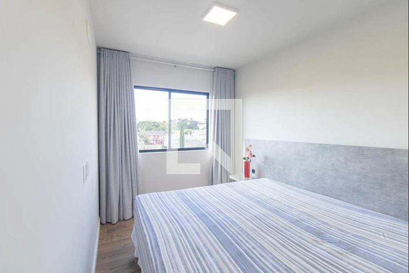 Balcony with a grill in a 2-bedroom apartment, 54 m² — photo 29