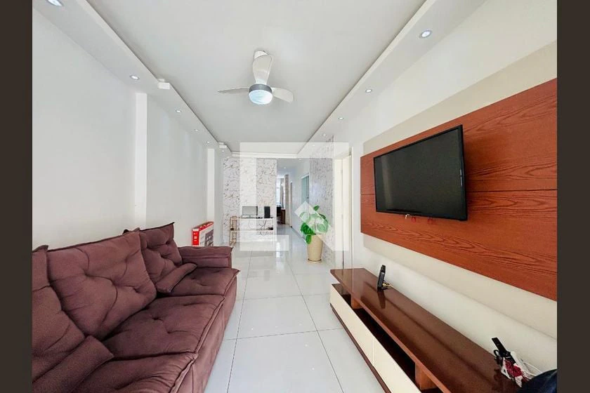 Furnished duplex with 2 bedrooms and a balcony