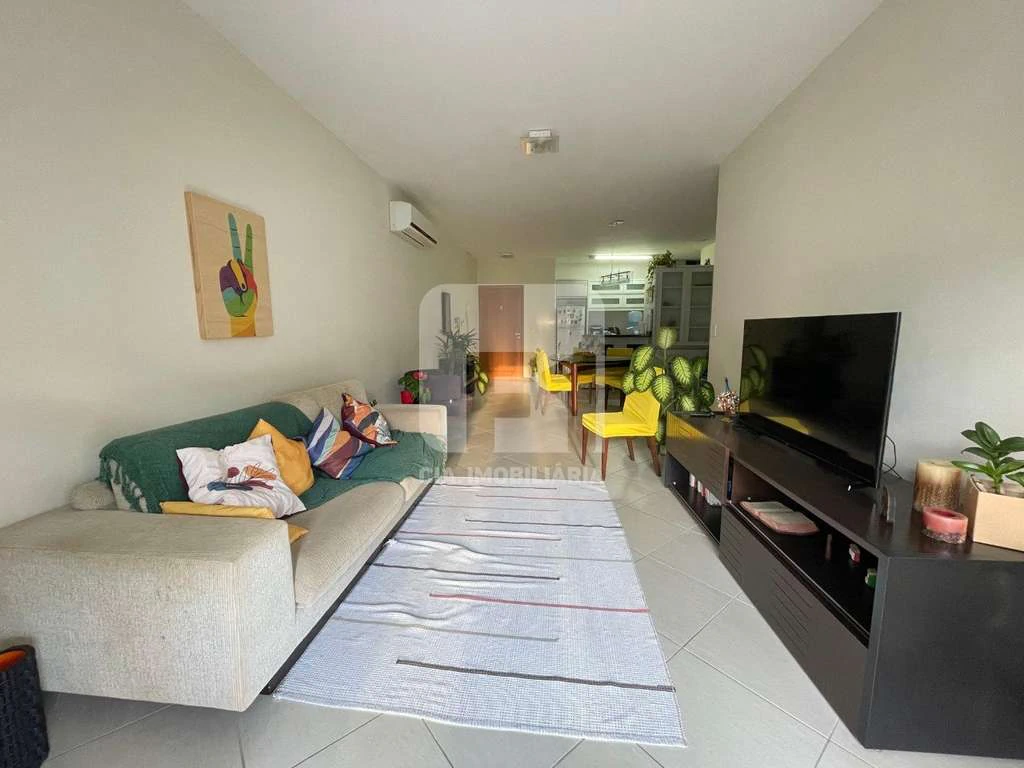 3-bedroom apartment with suite and 2 parking spaces — photo 3