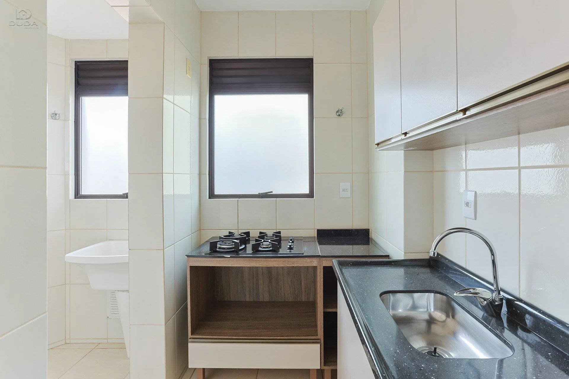 2-bedroom apartment in a building with a pool — photo 10
