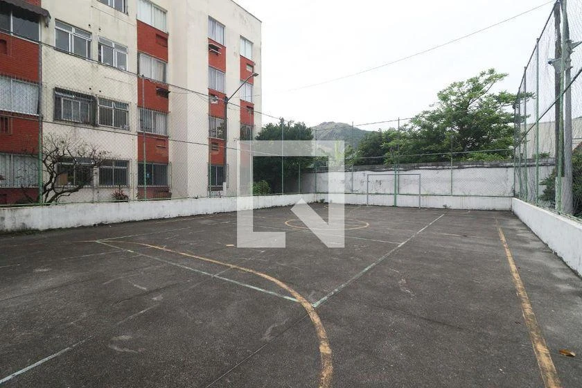 3-bedroom apartment with a mountain view in Rio de Janeiro — photo 23