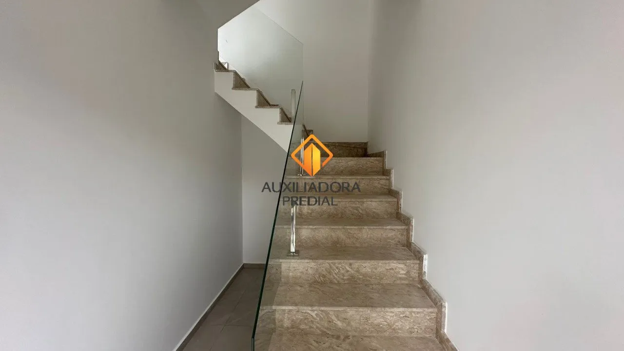 House with 3 bedrooms and a balcony — photo 14