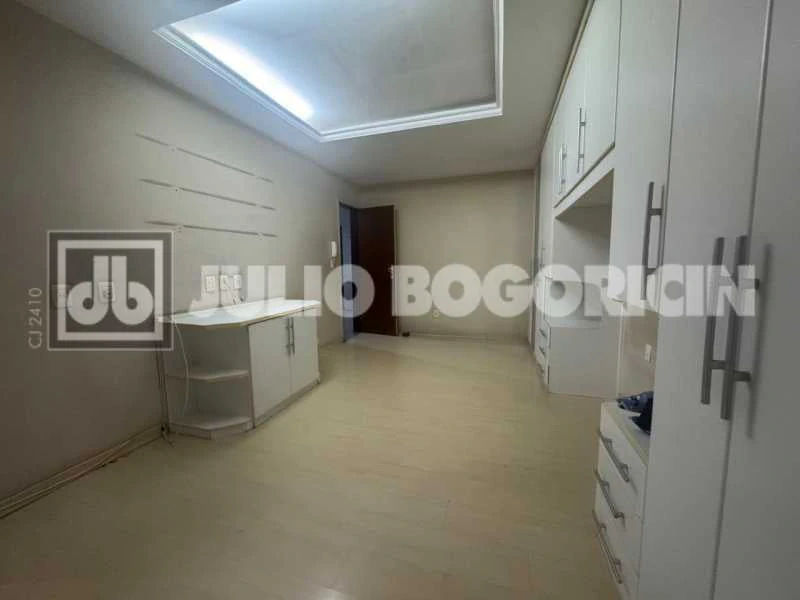 Дом 429 м²: 4 спальни, 5 парковочных мест, барбекю — photo 19