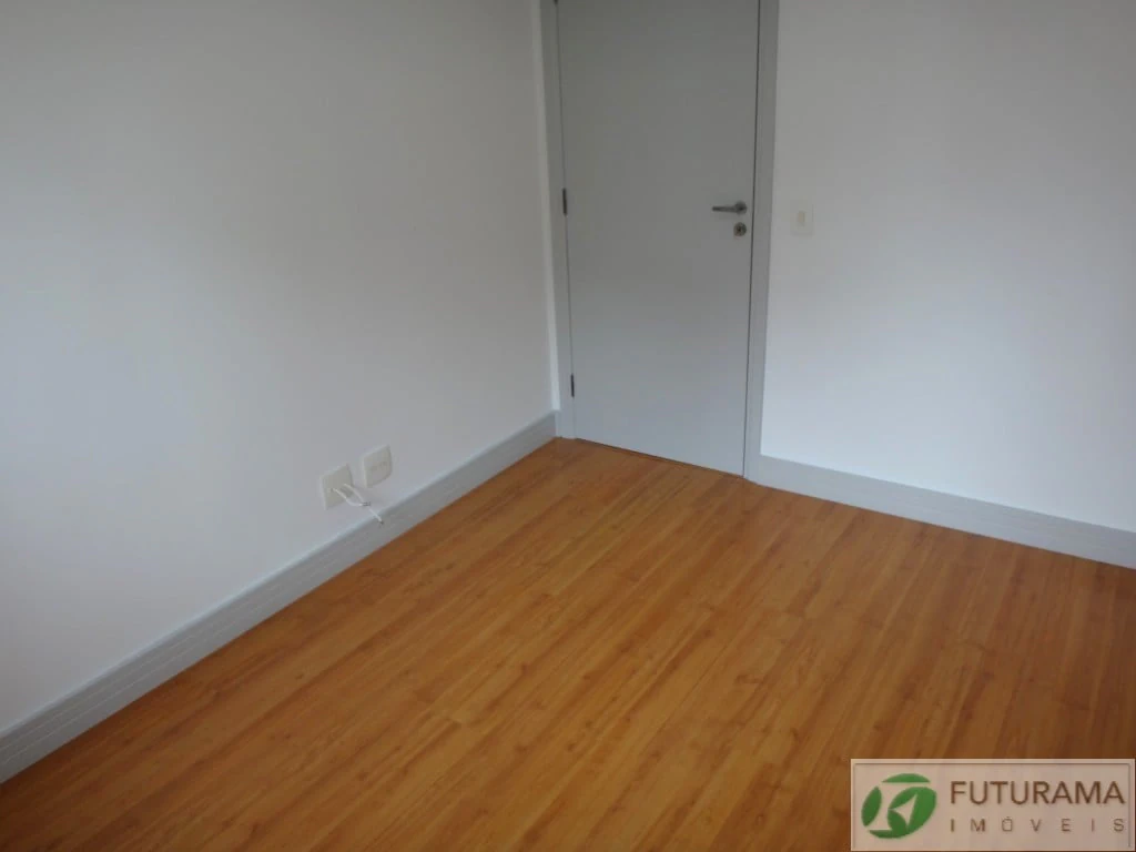 Apartment, 123 m², with wood or laminate floors — photo 13