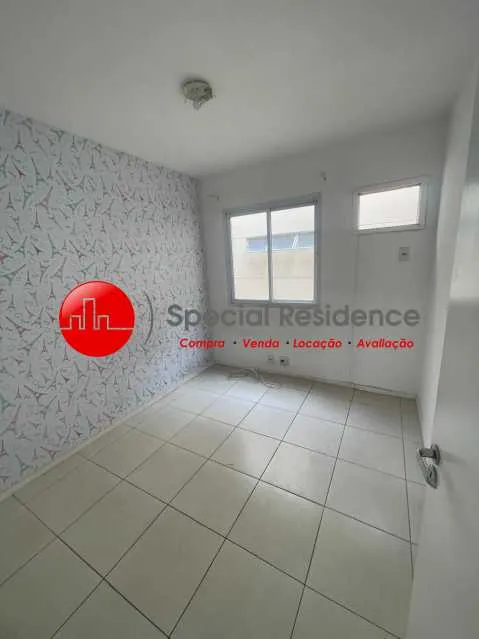 3-bedroom apartment in a building with a pool — photo 9
