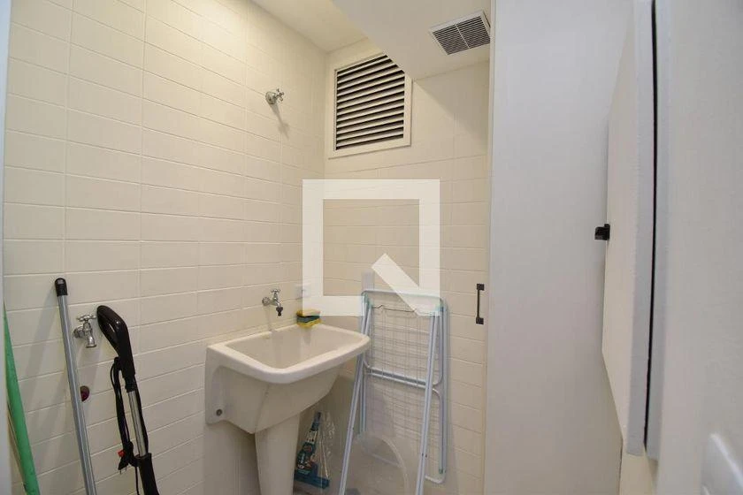 67 m² apartment with a washing machine and a home office — photo 8