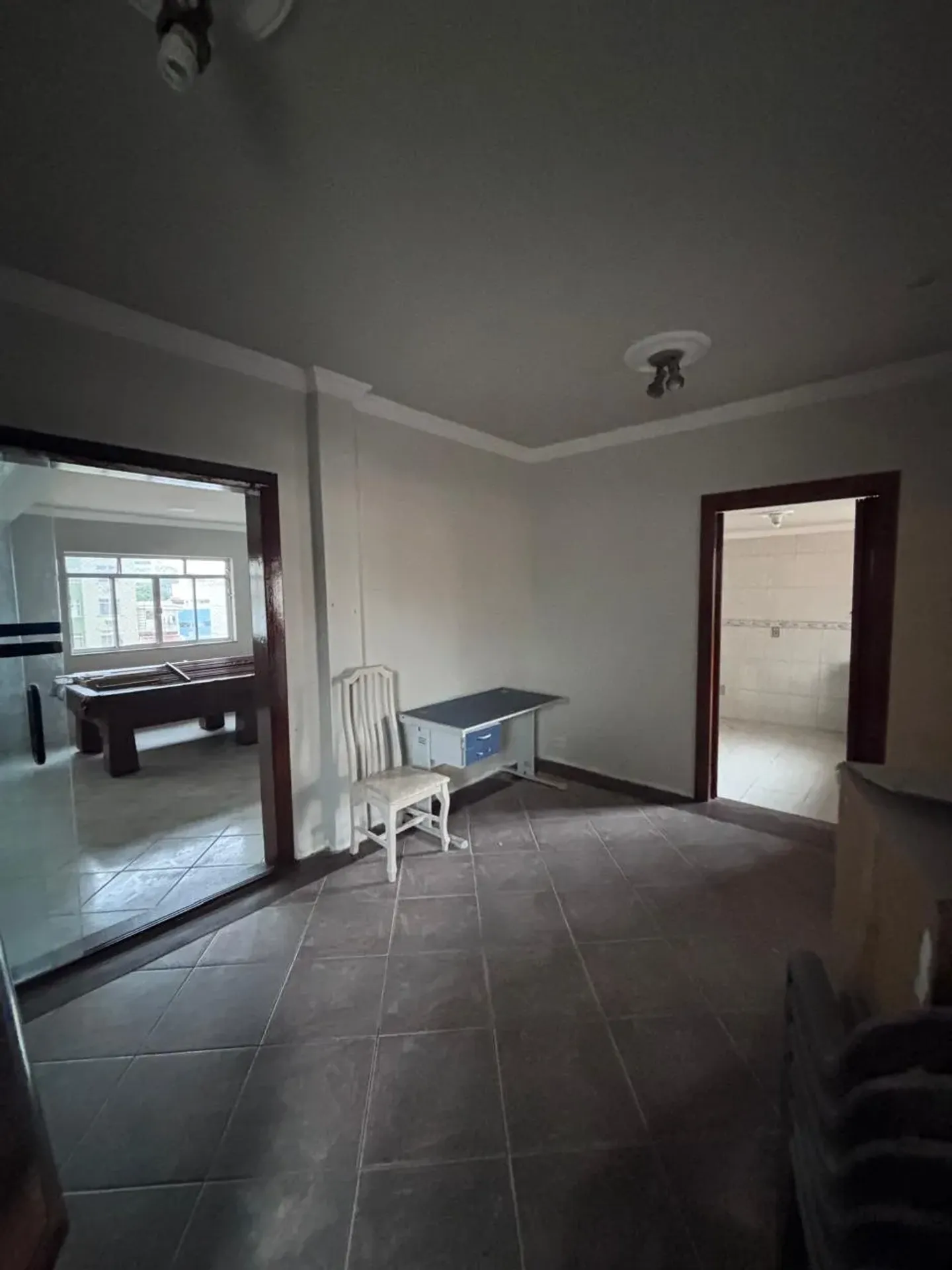 3-bedroom apartment with 2 bathrooms and glass balcony — photo 38