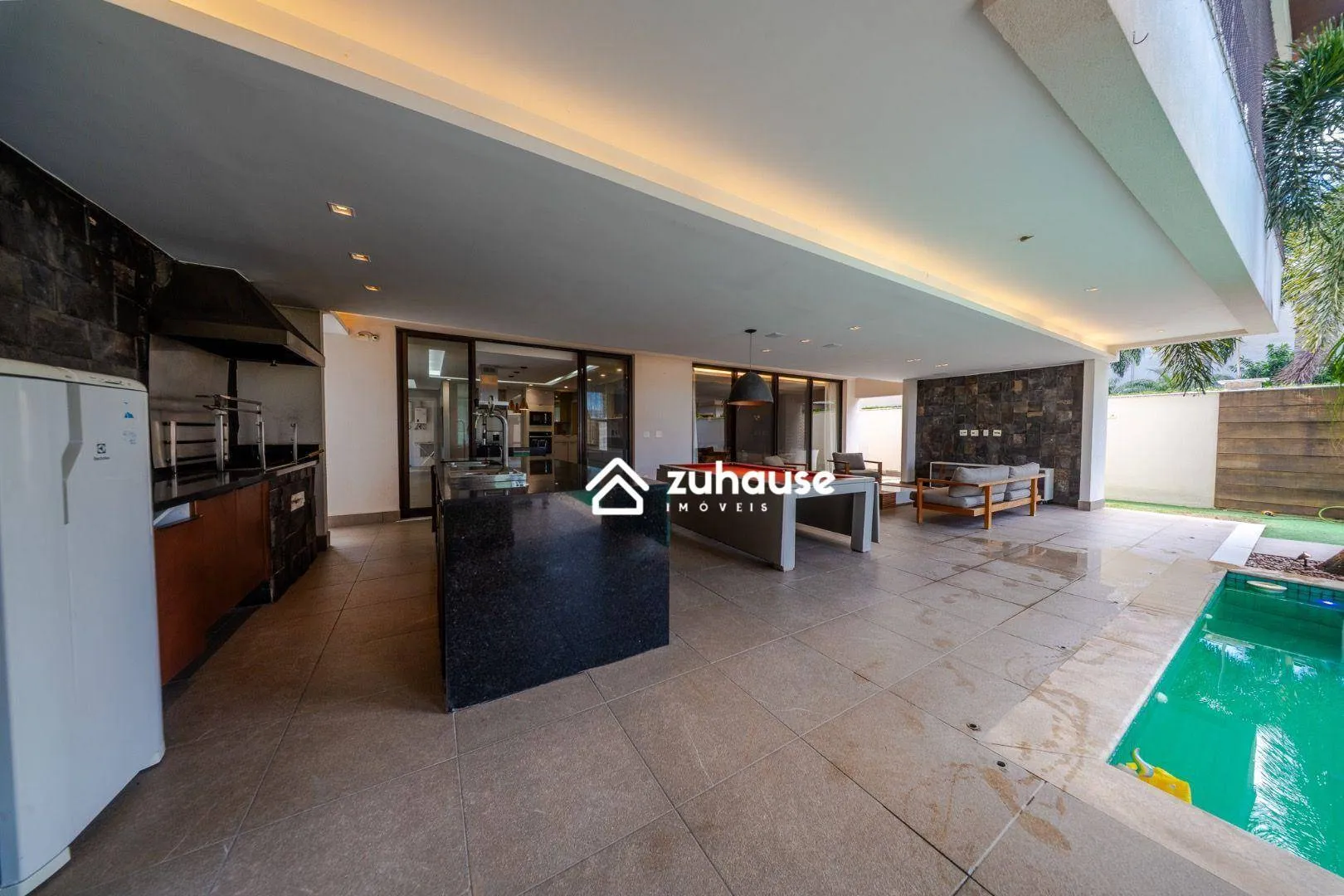 Unfurnished house with 4 bedrooms and open-plan kitchen — photo 22