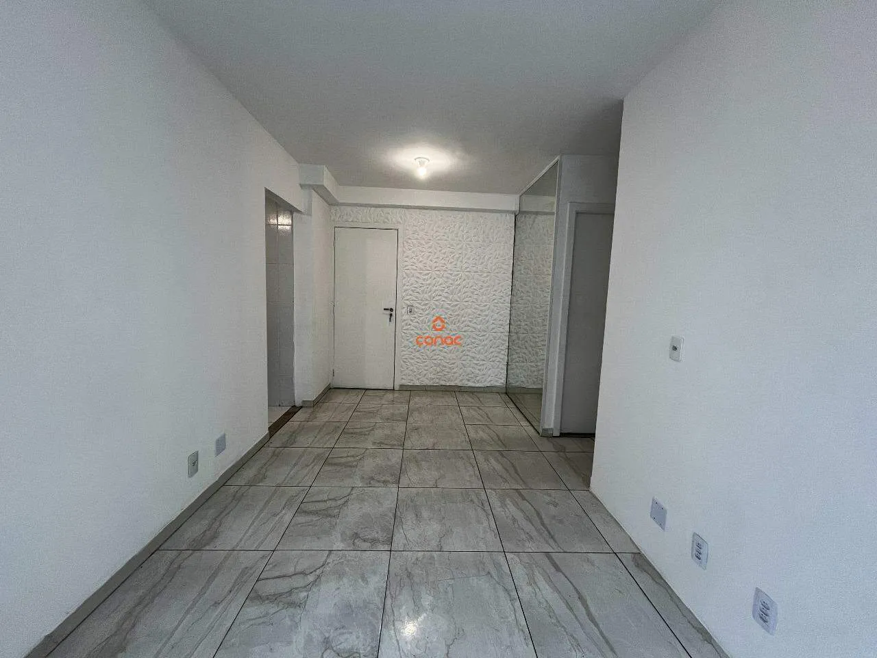 Apartamento de 2 habitaciones con balcón y 1 plaza de garaje — photo 6