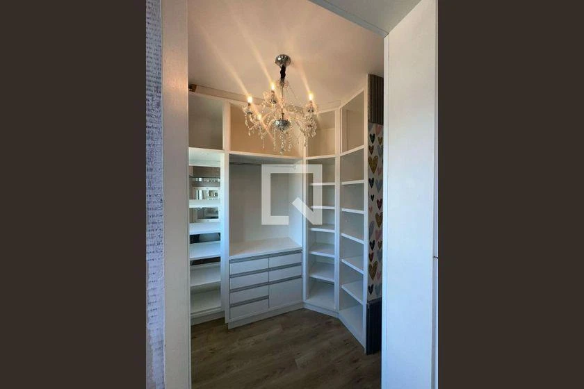 Furnished house with 3 bedrooms and an open-plan kitchen — photo 15