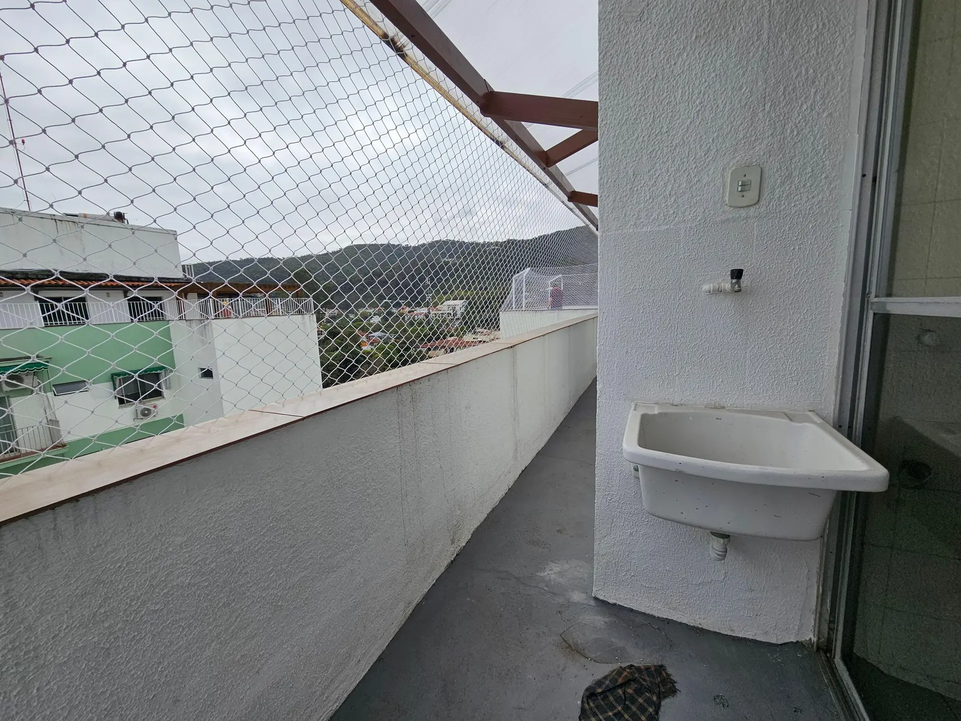356 m² apartment with a water view and a home office — photo 19