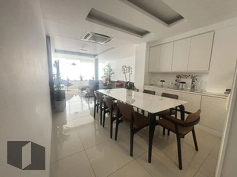 Furnished apartment, 120 m², with a walk-in closet — photo 4