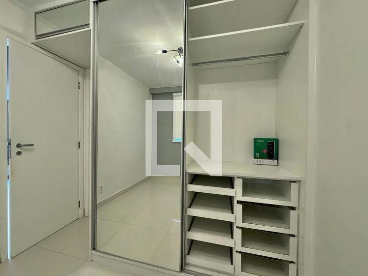 2-bedroom apartment with a walk-in closet in Rio de Janeiro — photo 15