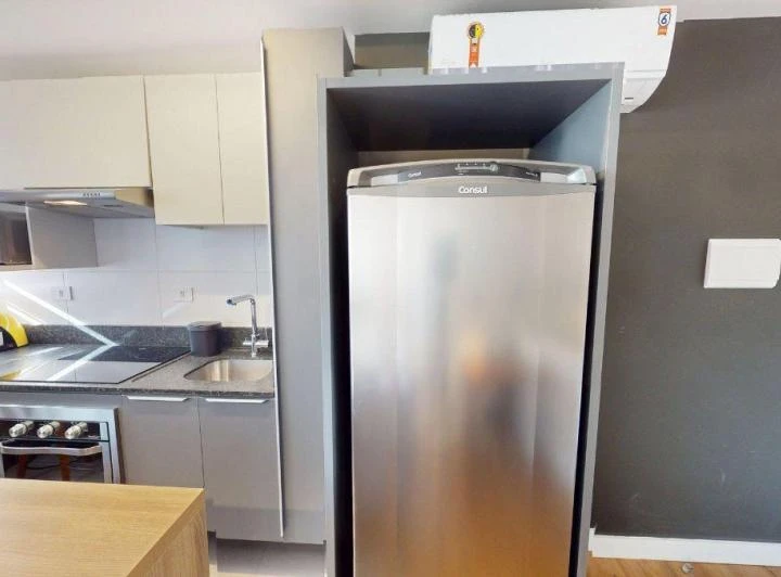 Apartamento mobiliado de 1 dormitório com área de trabalho — photo 3