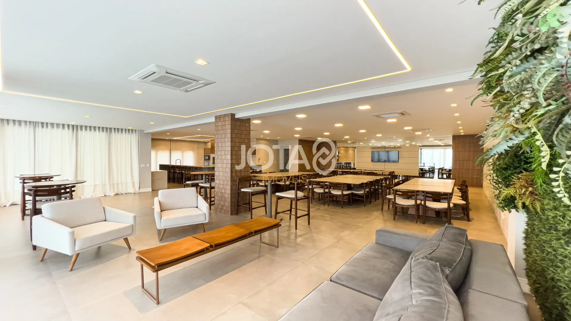 House with 3 en-suite bedrooms and private BBQ — photo 34