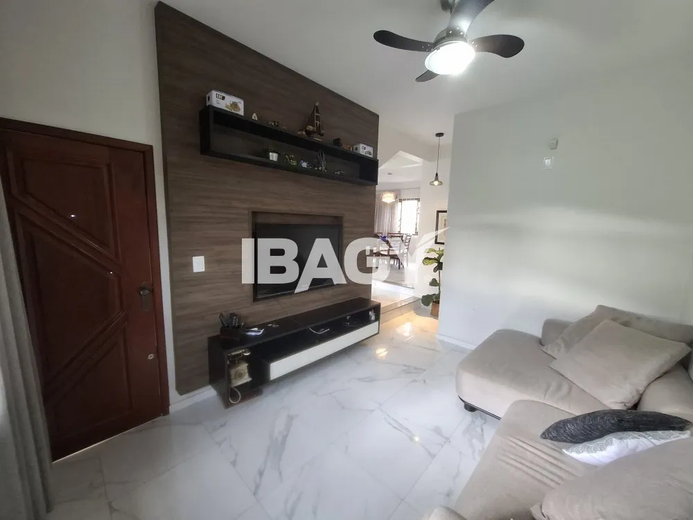 Furnished 3-bedroom house with an open-plan kitchen
