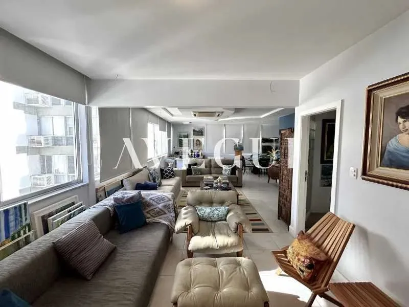 Residential apartment with 4 bedrooms and 4 bathrooms — photo 11