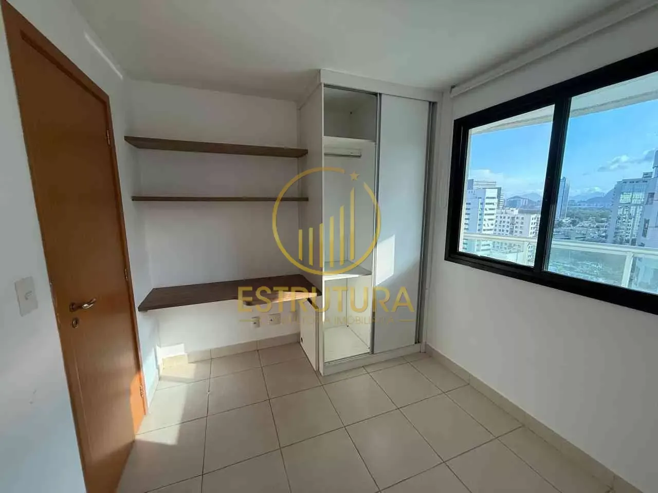 Rental apartment with 2 bedrooms and a balcony — photo 18