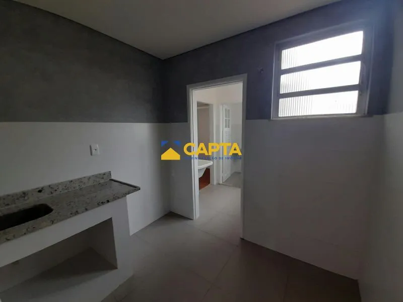 Wood or laminate floors in a 2-bedroom apartment, 68 m² — photo 2