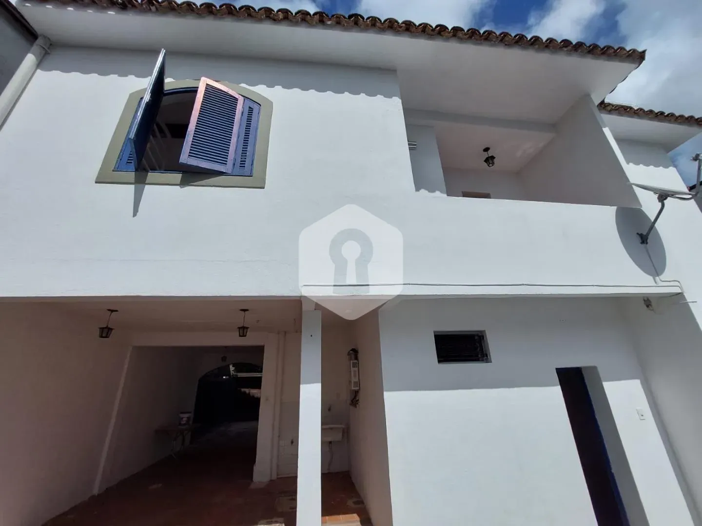 Casa de 4 quartos com vista para as montanhas — photo 2