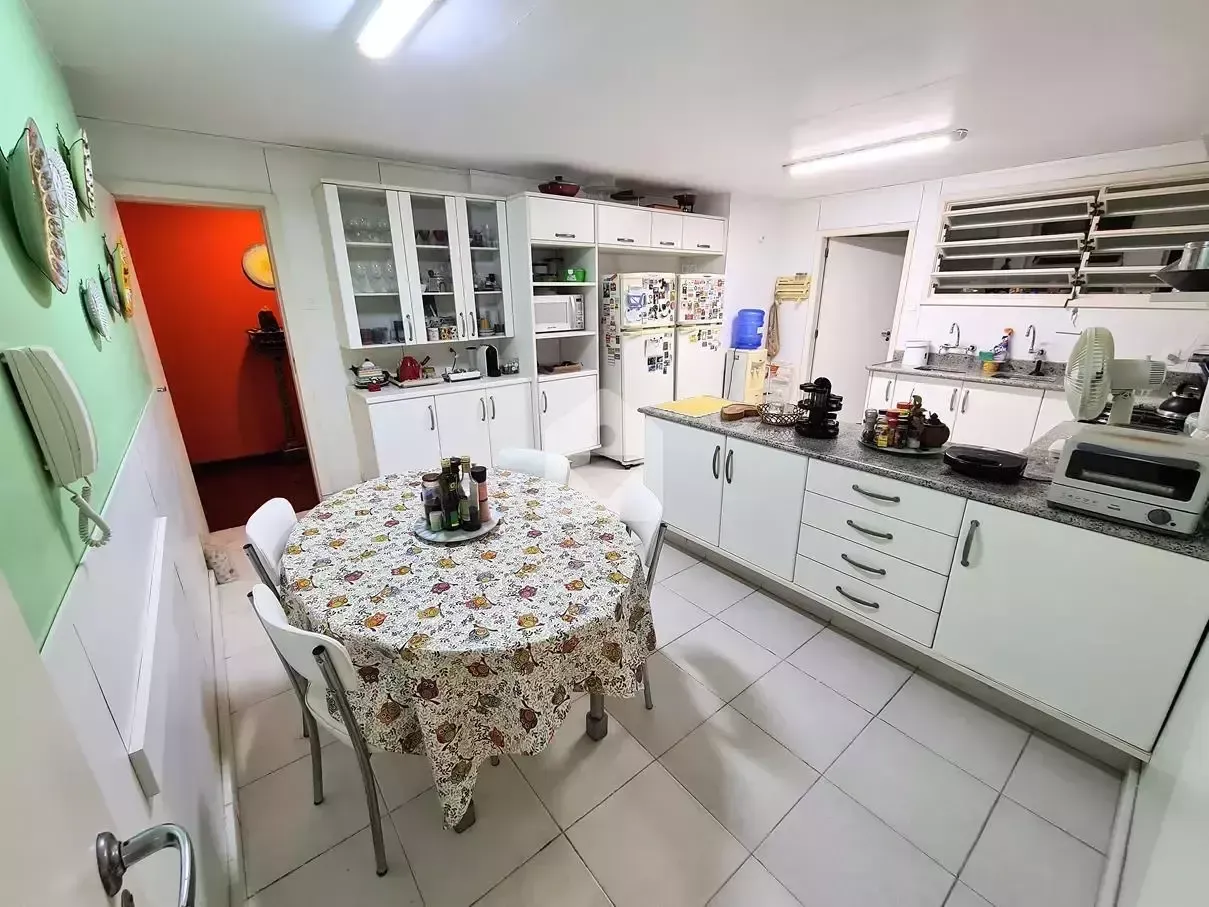 Apartamento com 4 quartos e 3 banheiros, 2 vagas — photo 31