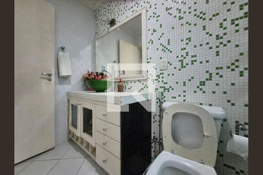 245 m² house with 3 en-suite bedrooms and 2 parking — photo 38