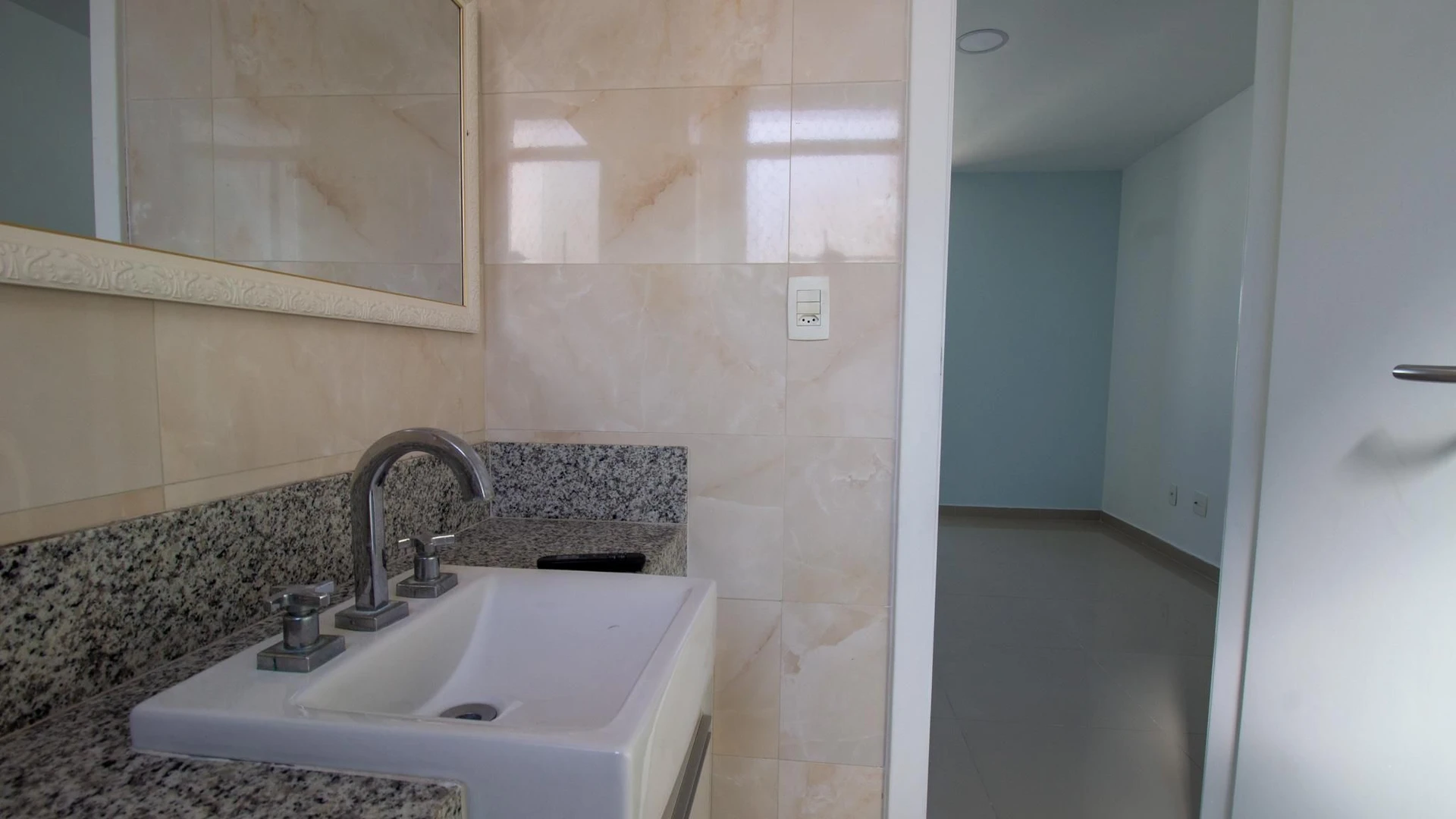 Apartamento com 3 suítes e 4 banheiros com varanda — photo 45