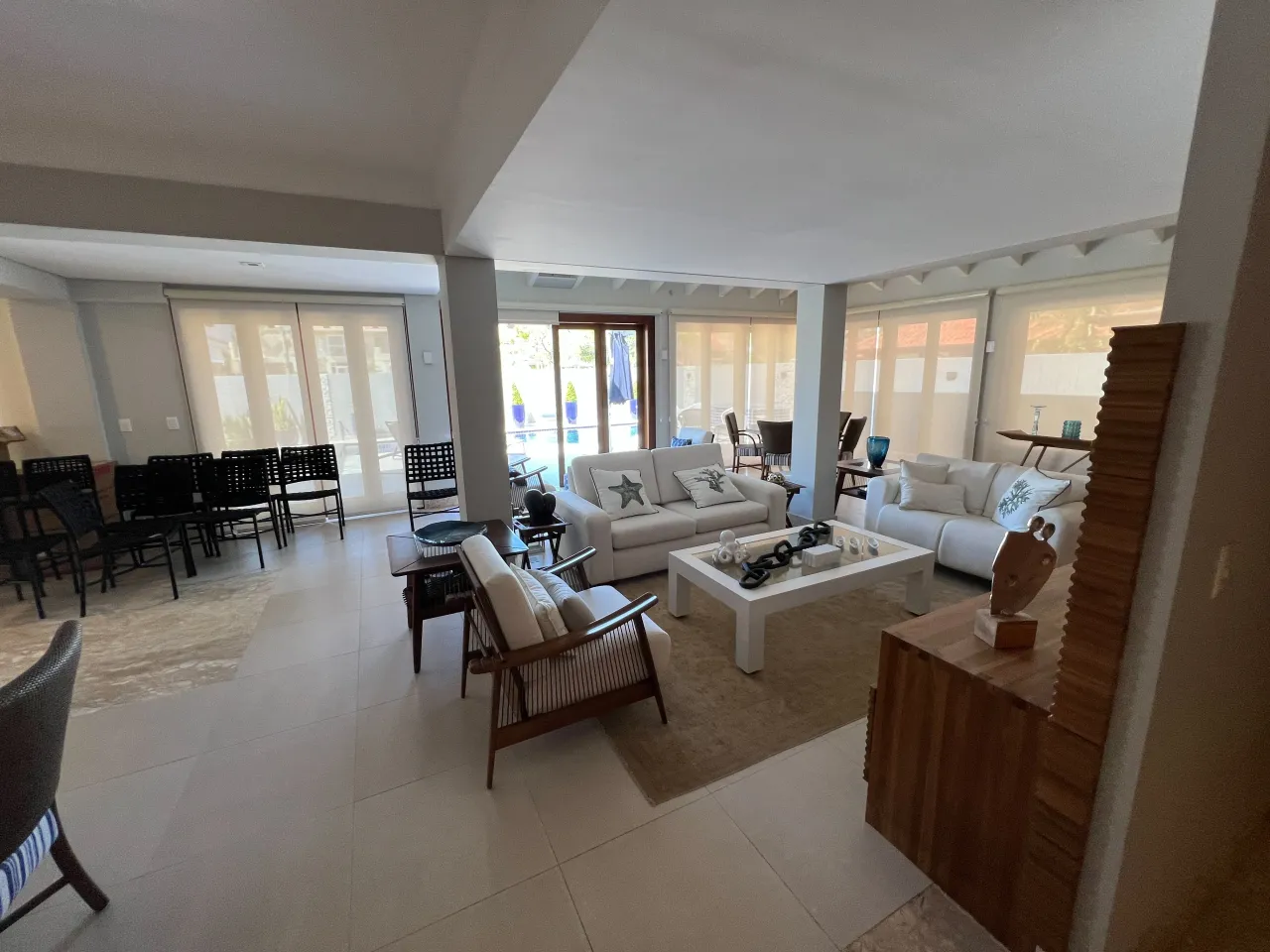 Furnished house with 5 bedrooms and 5 bathrooms