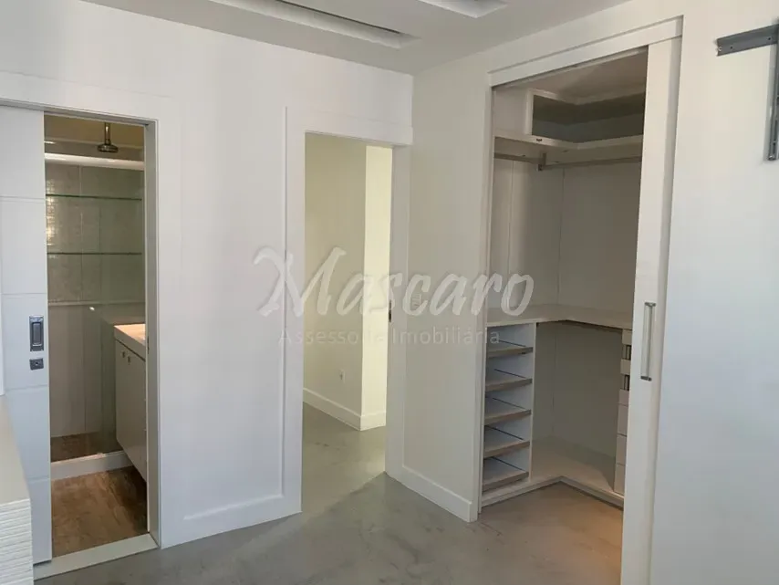 Apartment on the 15th floor with a home office — photo 10