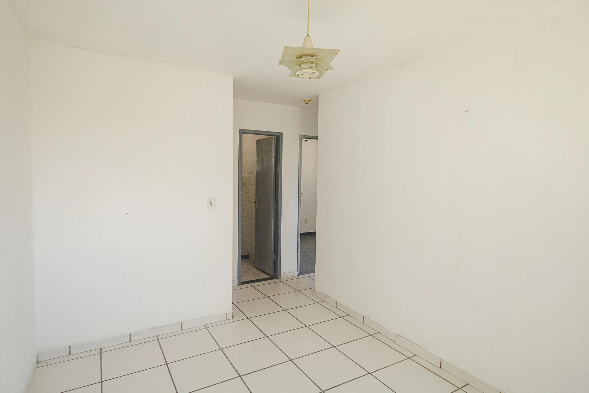 Unfurnished apartment with 2 bedrooms and 1 parking spot — photo 24