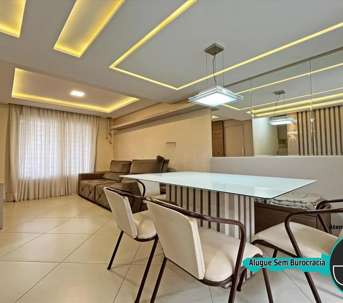 3-bedroom house with a suite and 2 parking spots — photo 4