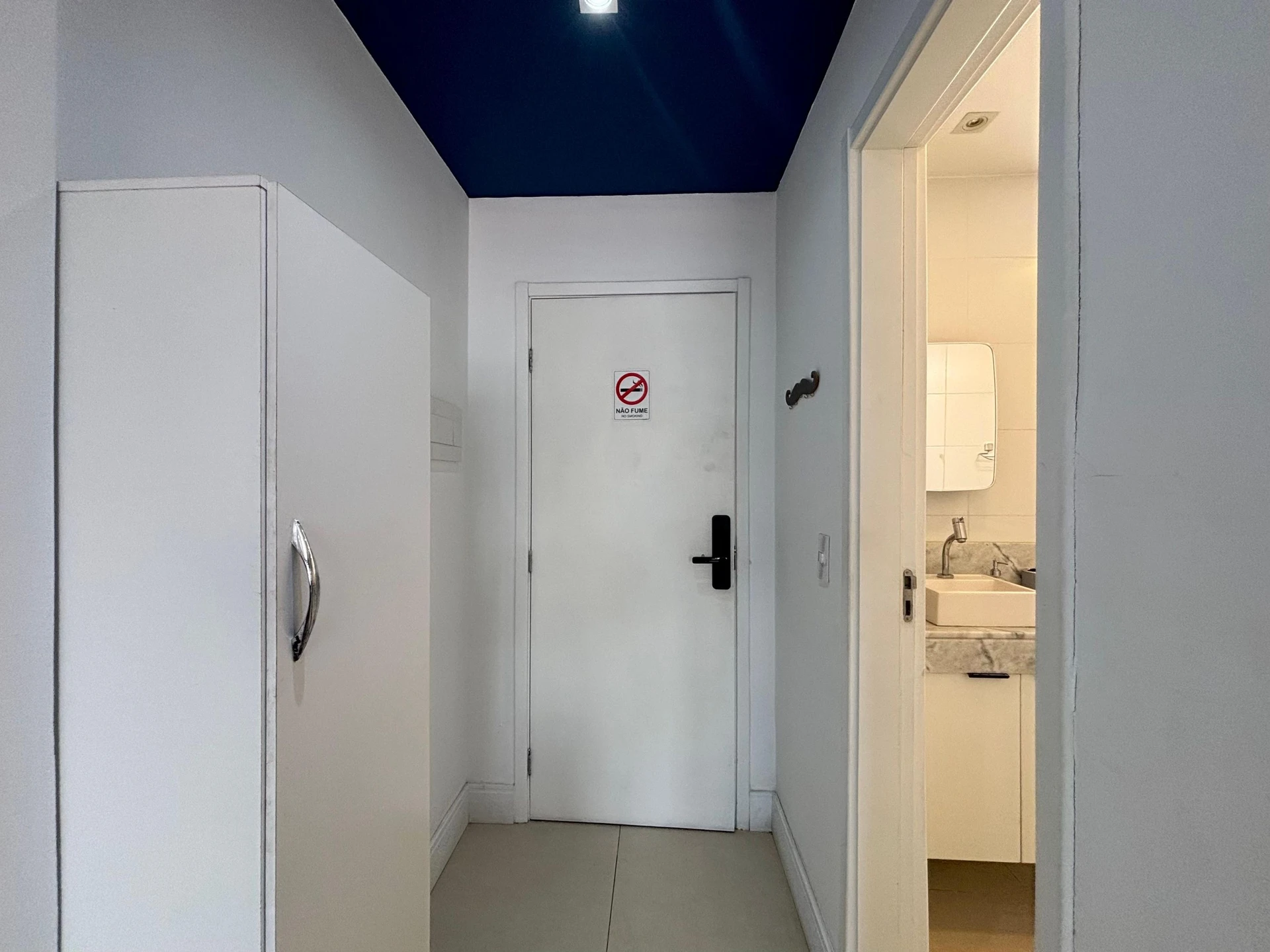 Furnished apartment, 32 m², with a washing machine — photo 18