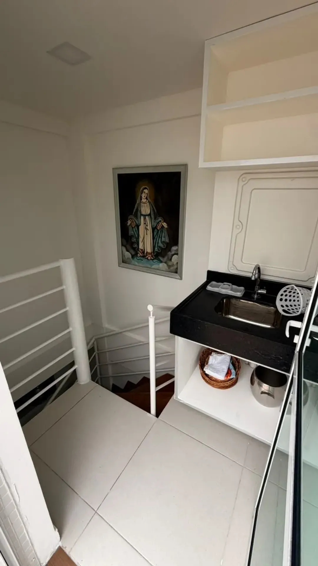Apartment on the 5th floor with a water view — photo 11