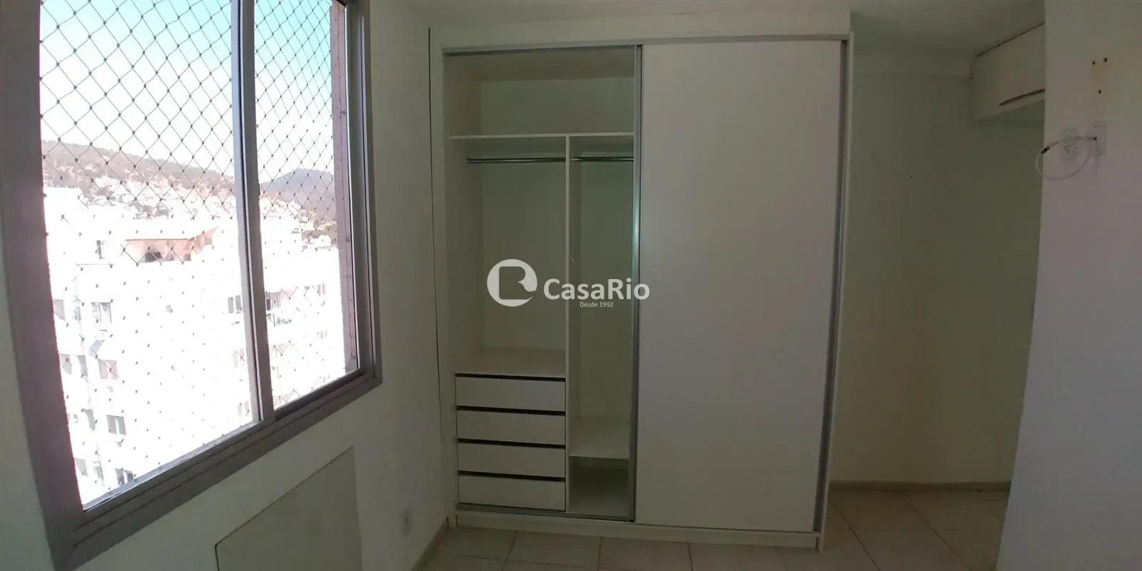 Unfurnished apartment with 3 bedrooms and 2 bathrooms — photo 22