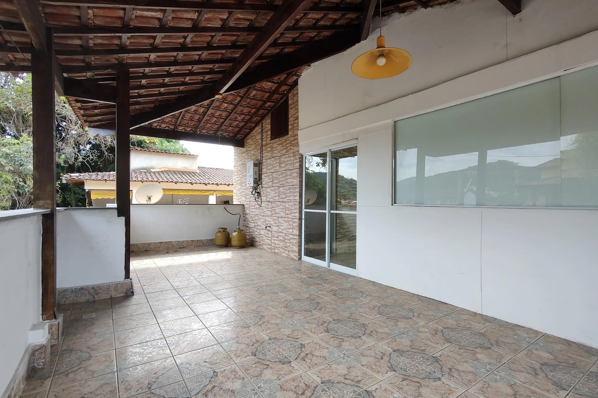 Furnished house with 4 bedrooms and a built-in balcony grill — photo 128