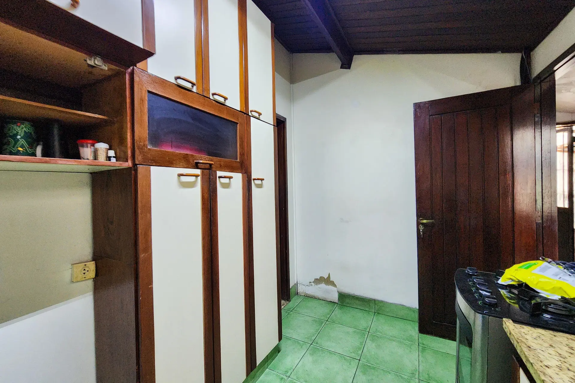 Furnished house with 3 bedrooms, 1 bathroom and parking — photo 28
