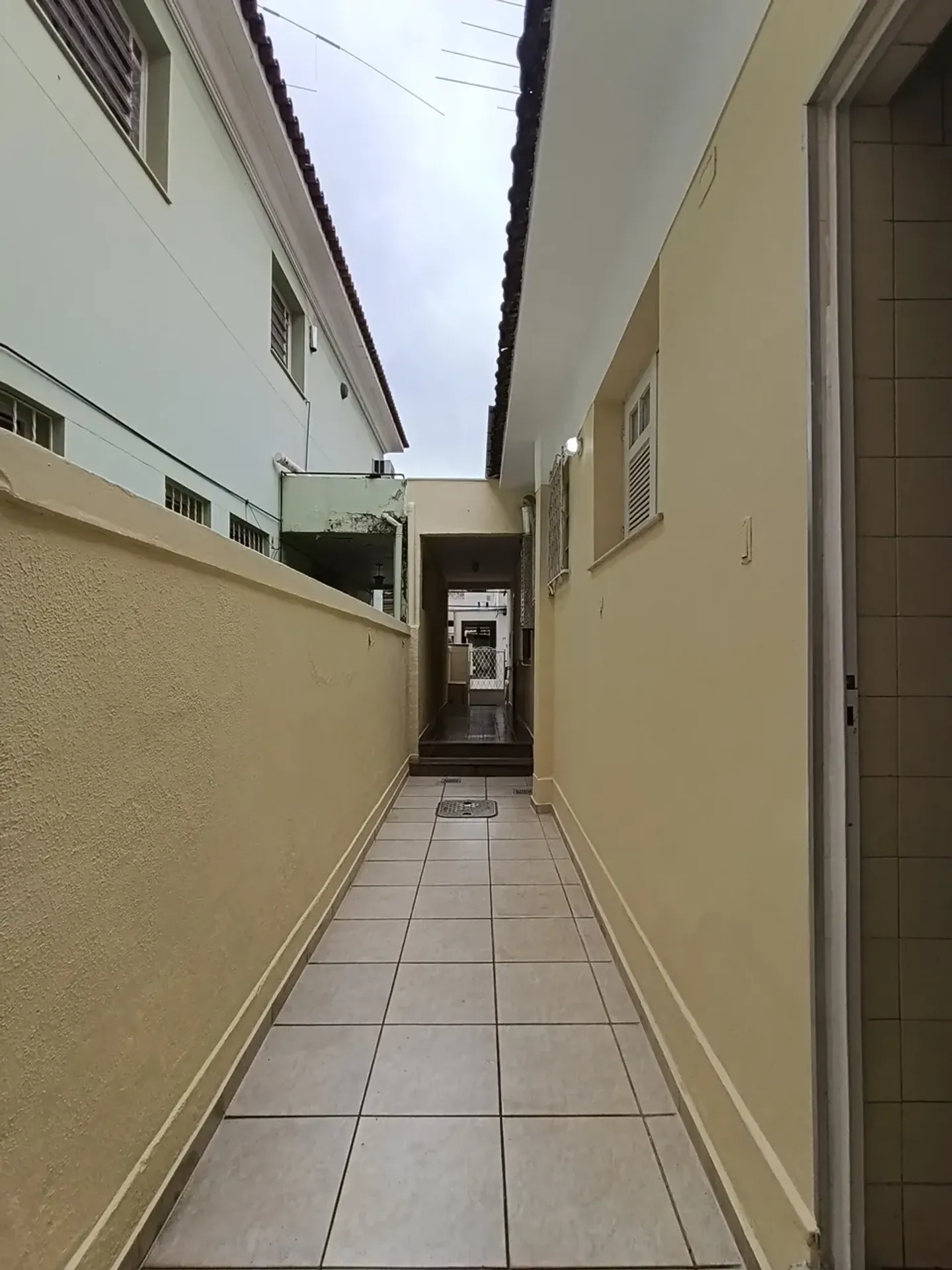 Washing machine in a 2-bedroom house, 82 m² — photo 42