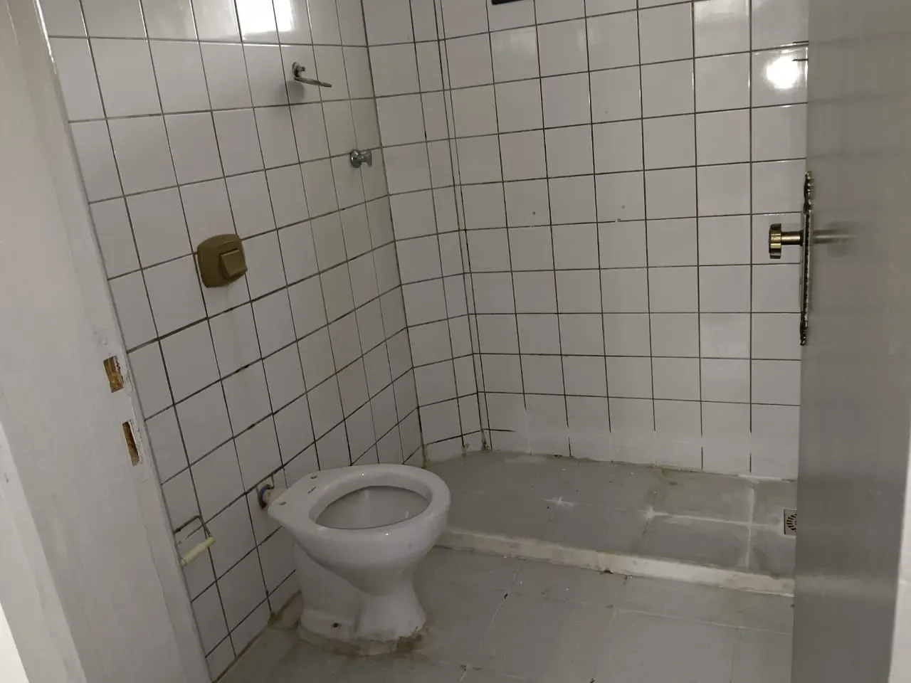 1-bedroom 1-bath apartment with no parking — photo 19